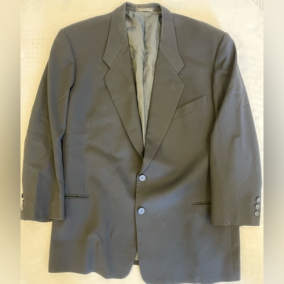 Giorgio Armani COLLEZIONI Made in Italy Vintage Low Gorge...